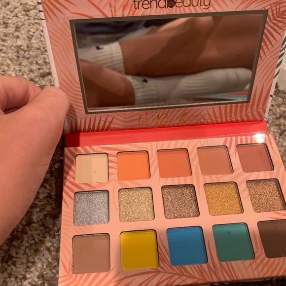 Trend Beauty ‘In Rio Love’ Eyeshadow Palette - Picture 5 of 6